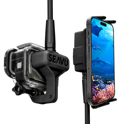 Seeker kit with action camera and mobile phoneSeavu Seeker Marine Kit with action camera and phone showing live underwater footage of marine life