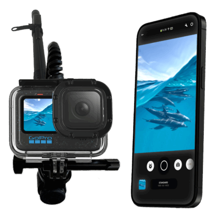 Seavu Seeker Pole Kit with extension pole, action camera, Seeker receiver and transmitter, livestreaming underwater footage to a mobile phone.